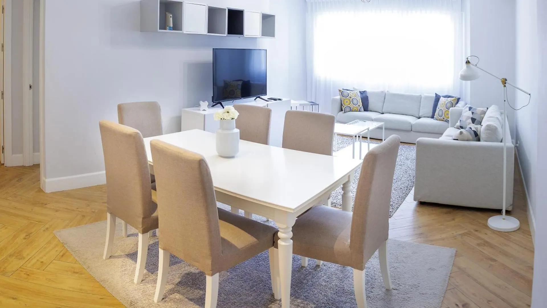 Apartamento Respira Guggenheim pinchos y Cultura by Urban Hosts Bilbao
