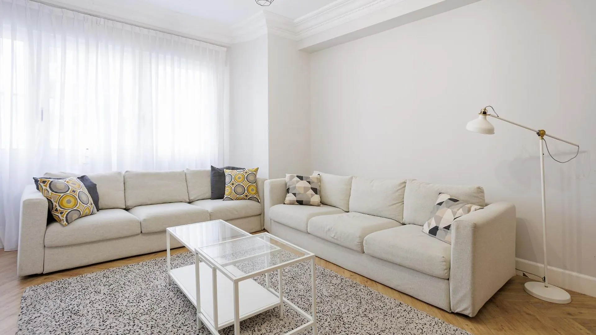 Apartamento Respira Guggenheim pinchos y Cultura by Urban Hosts Bilbao